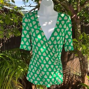 BODEN Deep V Neck Top size 6